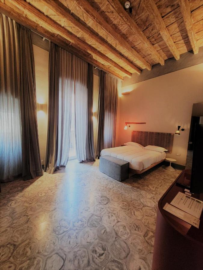 Palazzo Calo Aparthotel Bari Luaran gambar